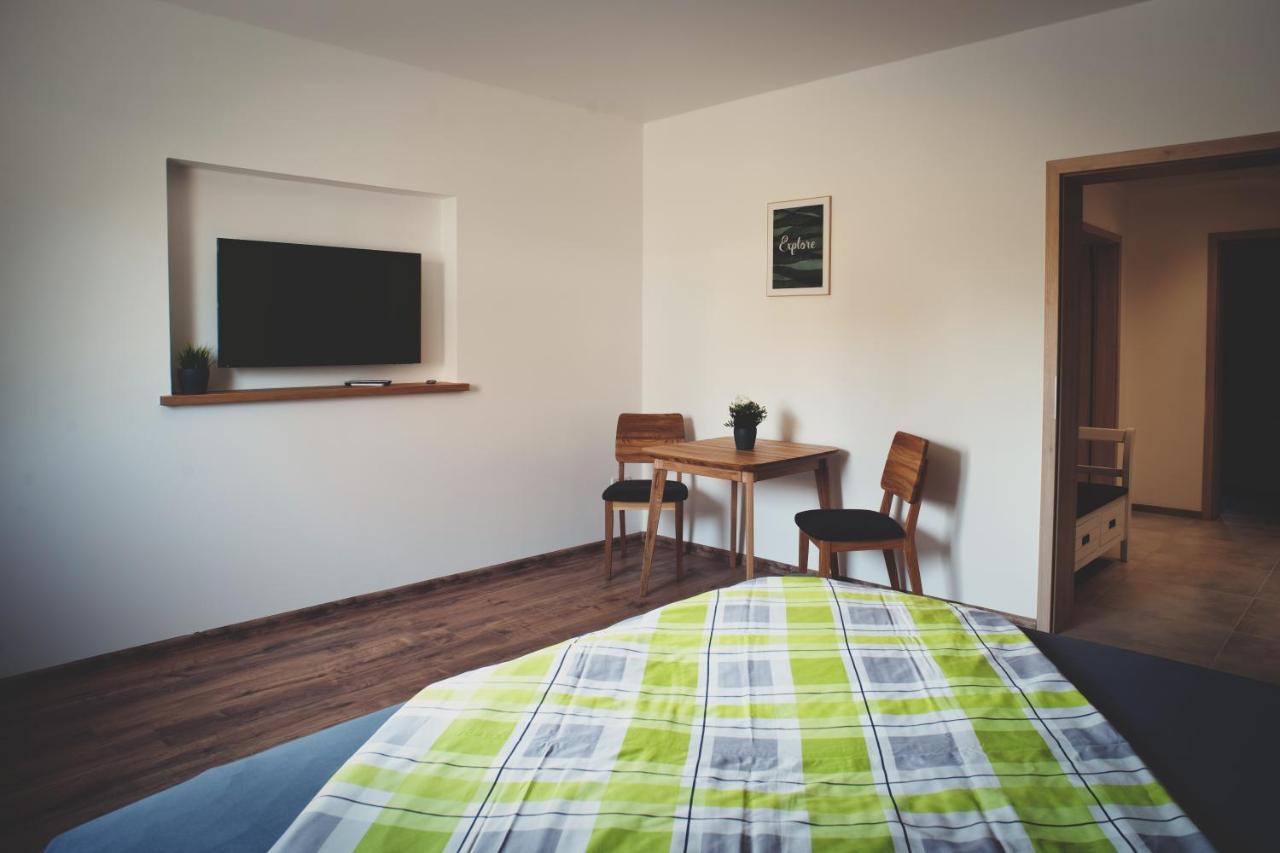 Uebernacht Erfurt Hotel ภายนอก รูปภาพ